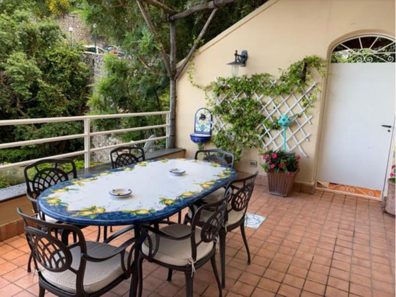 Flower Power Apartment Positano Ngoại thất bức ảnh